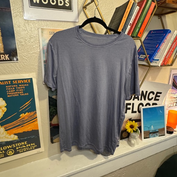 Lululemon Fundamental T men’s medium dark denim wash - Picture 2 of 4